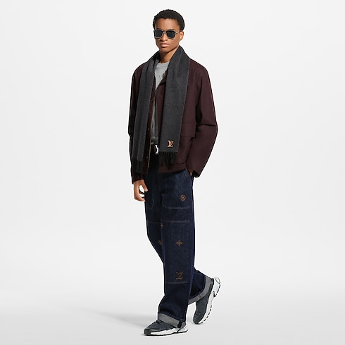 LV Tatic Knit Sneaker in Men's Shoes Sneakers for Men collections by Louis Vuitton (Product zoom)