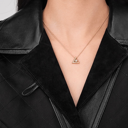 LV Volt One Small Pendant, Pink Gold And Diamond in Jewellery's Categories All Fine Jewellery collections by Louis Vuitton (Product zoom)