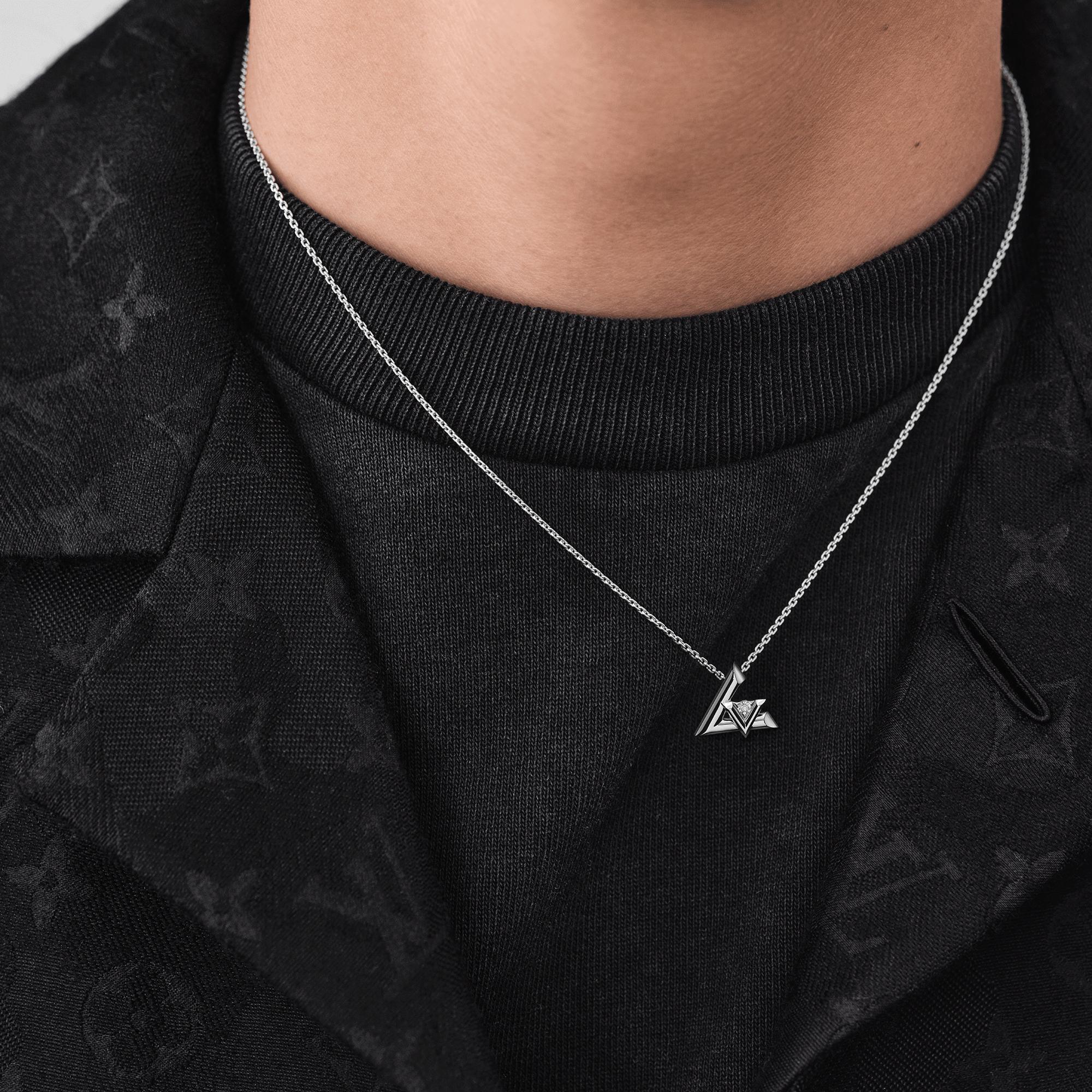 LV Volt One Small Pendant, White Gold And Diamond  in Jewellery