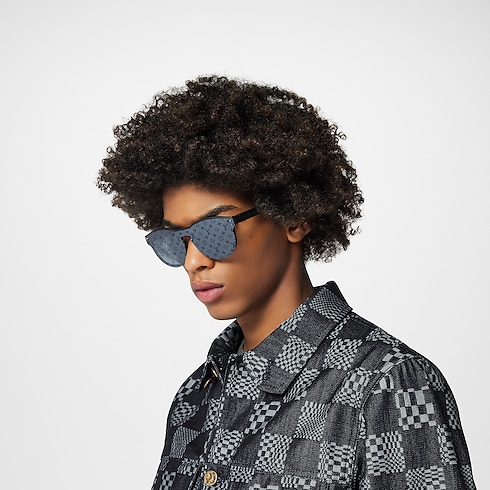 LV Waimea Round Sunglasses . in Men's Accessories Sunglasses collections by Louis Vuitton (Product zoom)