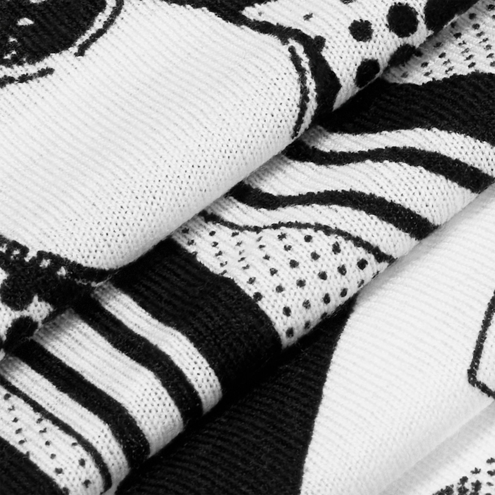 Malles Merveilleuses Remix Shawl . in Women