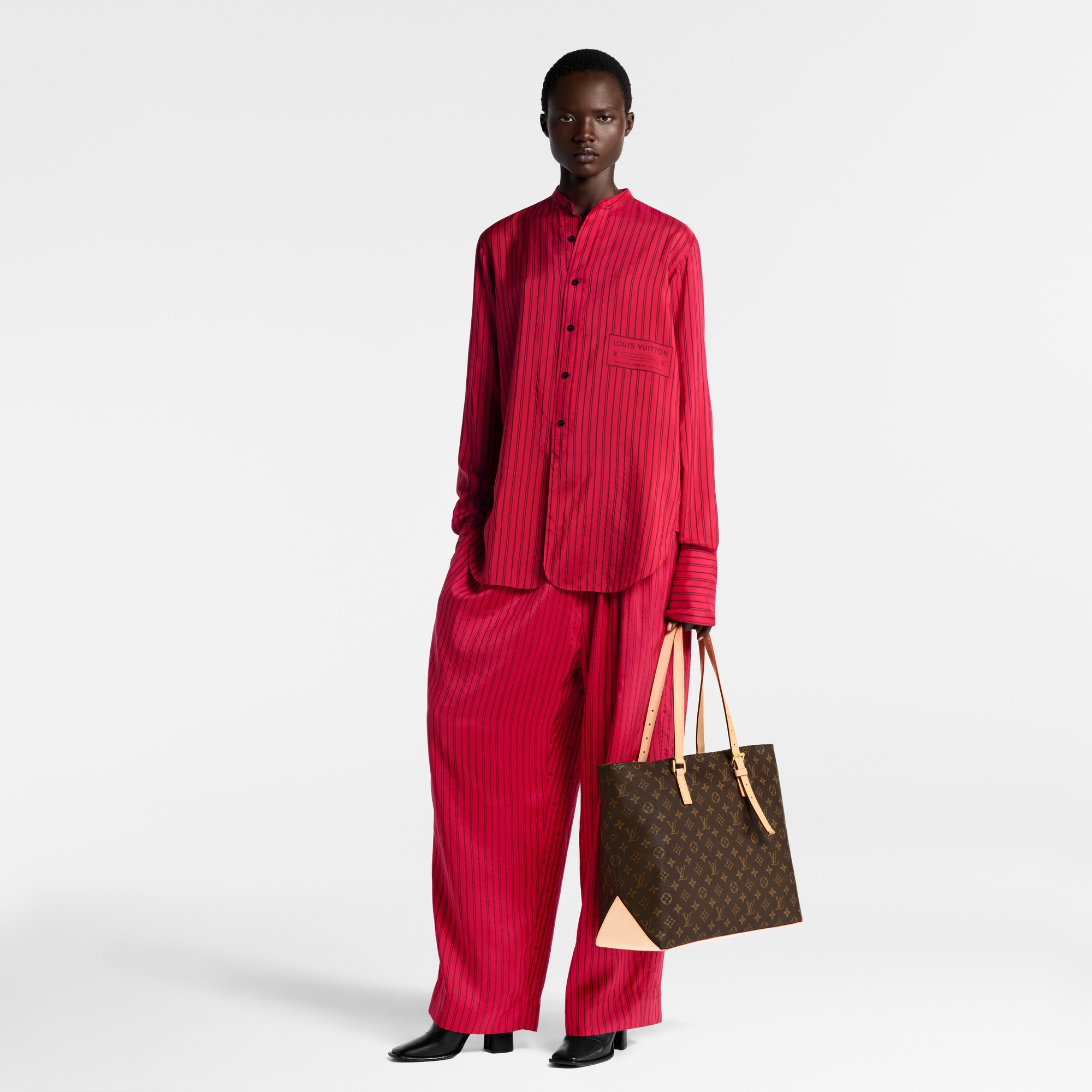 Mezzo Monogram in Women