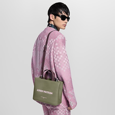 Mini Shopper Tote Autres Cuirs in Bags and Small Leather Goods's Men Bags Newness collections by Louis Vuitton (Product zoom)