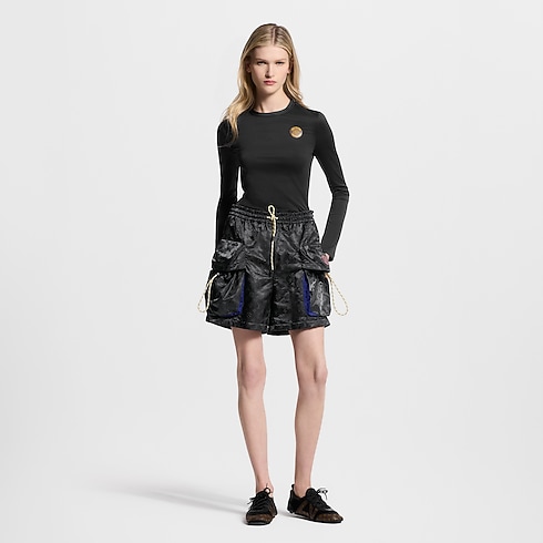 Monogram Cargo Pocket Shorts in Women's Ready-to-Wear Skirts and Shorts collections by Louis Vuitton (Product zoom)