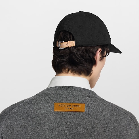 Monogram Essential Cap . in Men's Accessories Hats, Beanies and Gloves collections by Louis Vuitton (Product zoom)