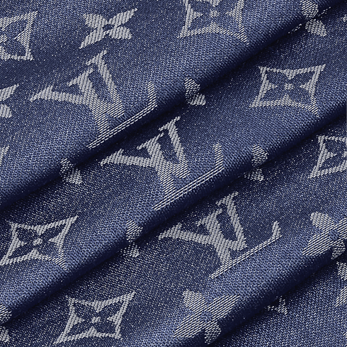 Monogram Shine Shawl . in Women's Accessories Shawls collections by Louis Vuitton (Product zoom)