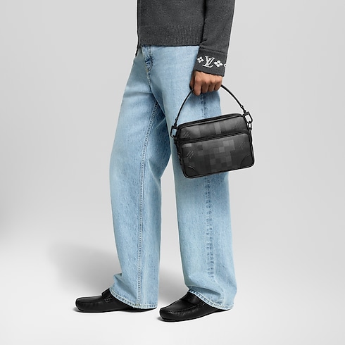 Nil Messenger D16 in Bags and Small Leather Goods's Women Bags Newness collections by Louis Vuitton (Product zoom)