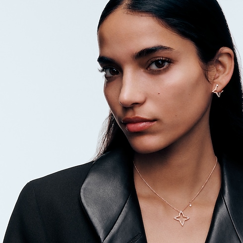 Ombre Blossom Pendant, Pink Gold and Diamonds in Jewellery's Categories Necklaces and Pendants collections by Louis Vuitton (Product zoom)