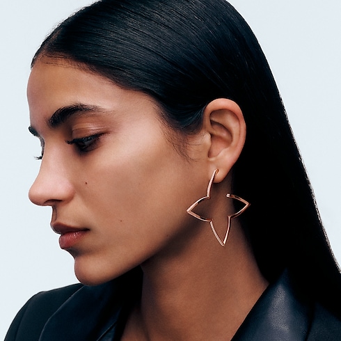 Ombre Blossom XL Hoops, Pink Gold and Diamonds in Jewellery's Categories Earrings collections by Louis Vuitton (Product zoom)