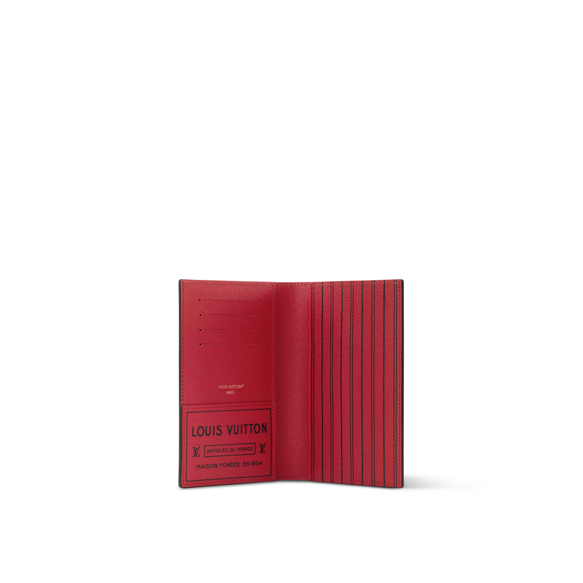 Passport Cover Monogram in Women