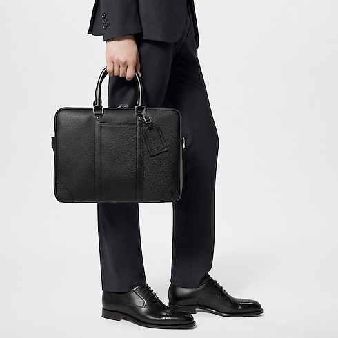 Porte-Documents Voyage PM Taiga Leather in New's For Men New Formal collections by Louis Vuitton (Product zoom)