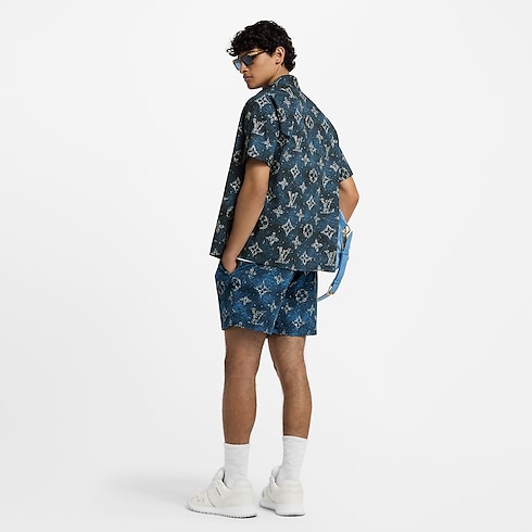 Printed Monogram Short-Sleeved Shirt in Men's Ready-to-Wear Shirts collections by Louis Vuitton (Product zoom)