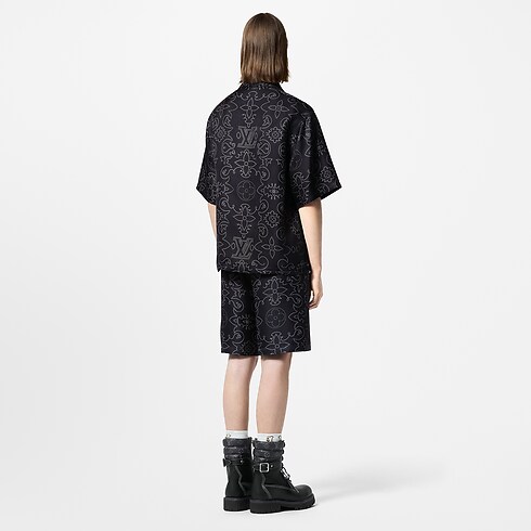 Printed Silk Shorts in Men's Ready-to-Wear Pants collections by Louis Vuitton (Product zoom)