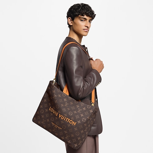 Shopper Tote MM Autres Cuirs Monogram in Bags and Small Leather Goods's Men Bags Newness collections by Louis Vuitton (Product zoom)