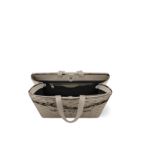 Shopper Tote MM Monogram Other in Bags and Small Leather Goods's Men Bags Shopper Tote collections by Louis Vuitton (Product zoom)