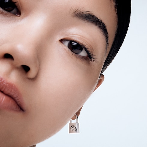 Silver Lockit Earring, Sterling Silver Black Laquered in Jewellery's Categories Earrings collections by Louis Vuitton (Product zoom)
