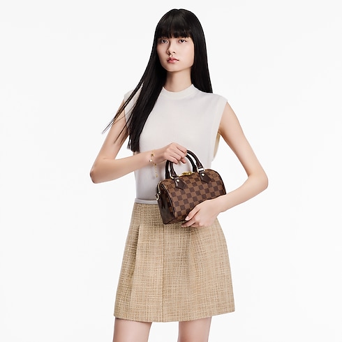 Speedy Bandoulière 20 Damier Ebene in Women's Handbags All Handbags for Women collections by Louis Vuitton (Product zoom)