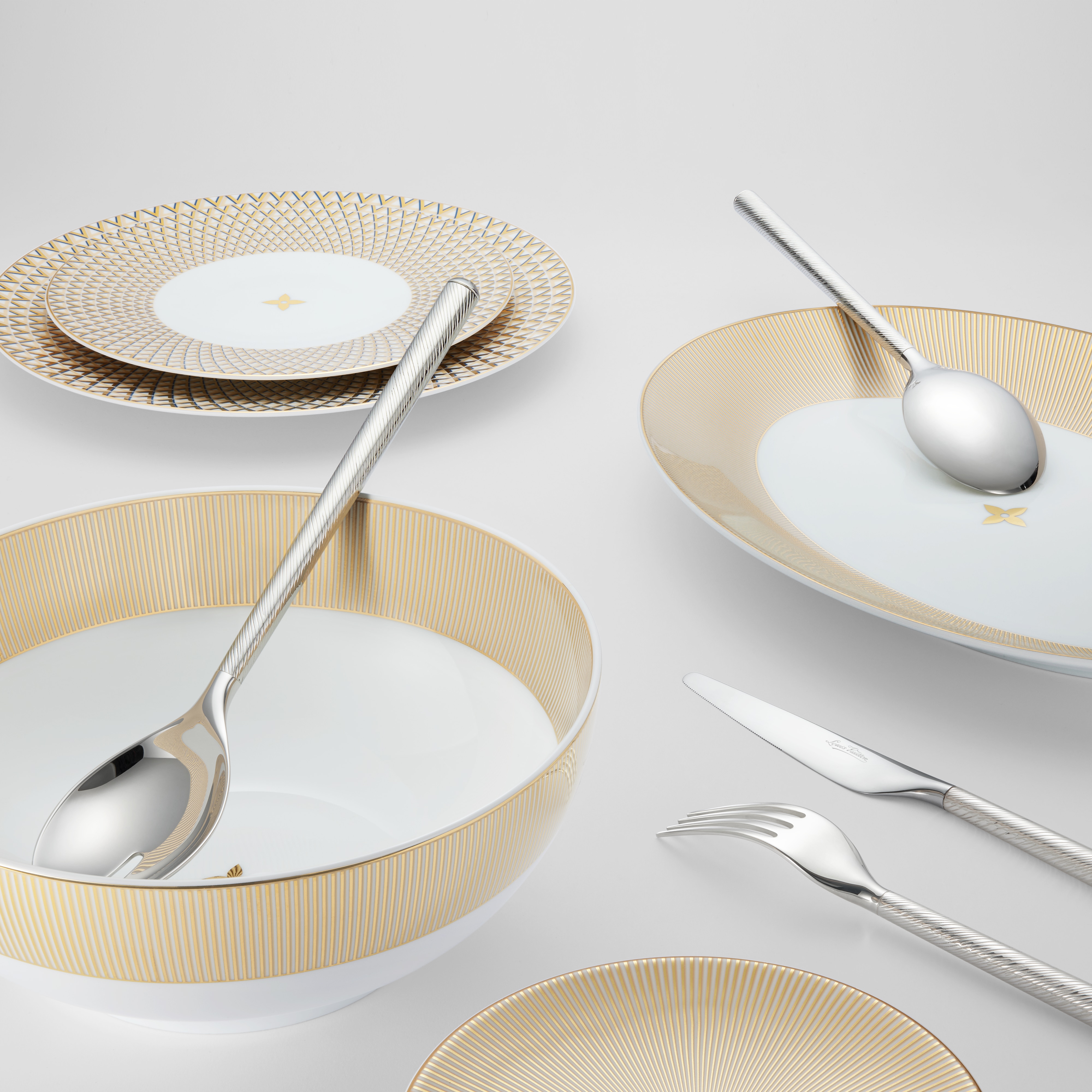 Splendor Oval Platter  in Trunks, Travel and Home
