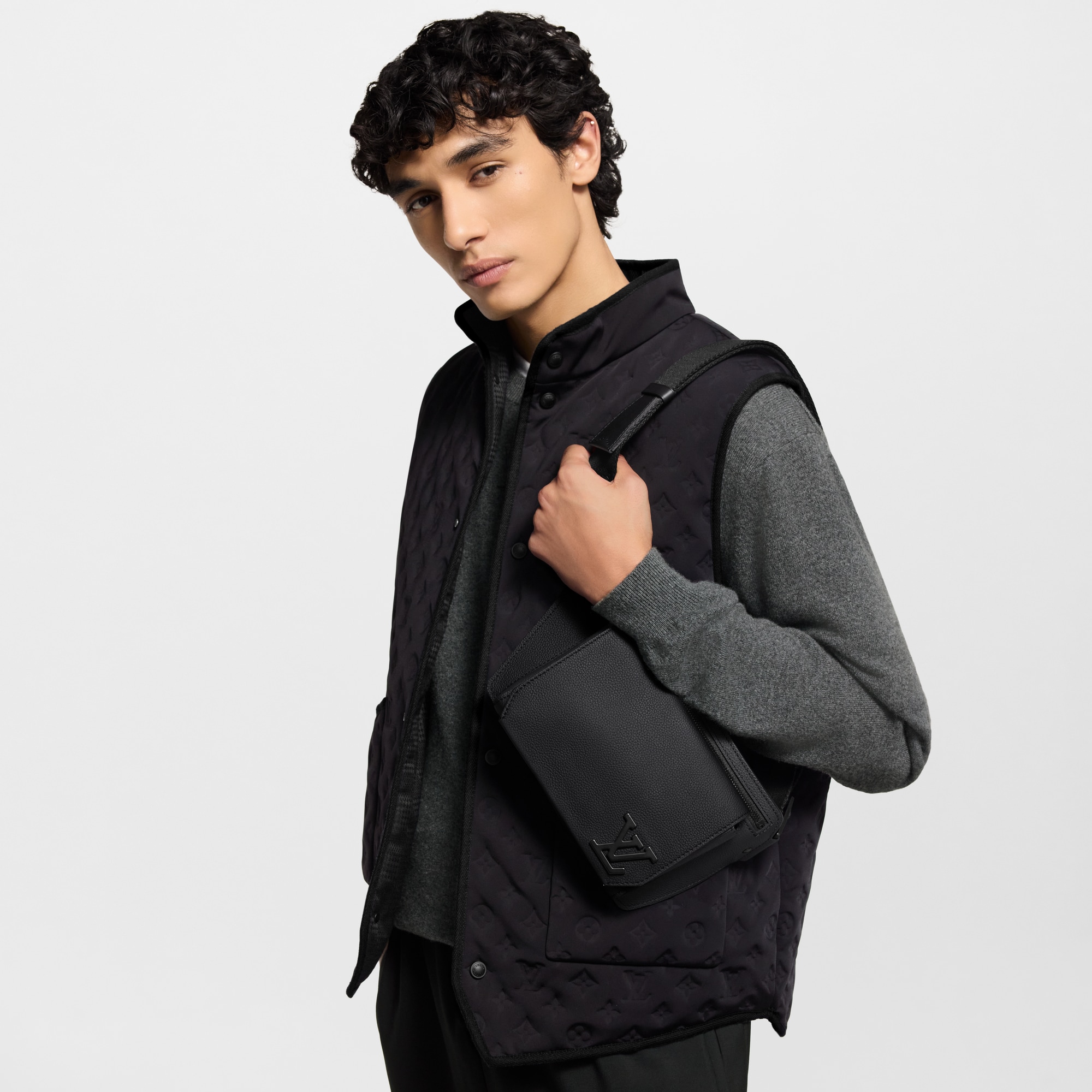 Takeoff Sling LV Aerogram in Men
