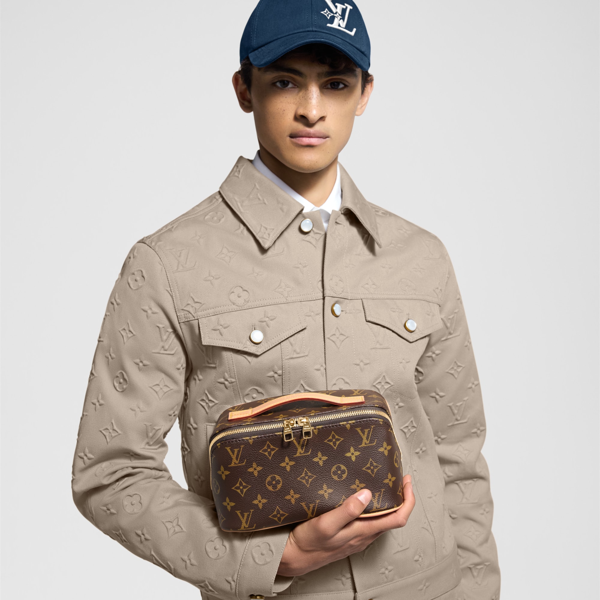 Toiletry Bag Monogram in Men