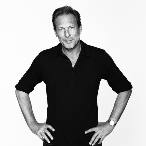 Totem Floral By Damien Langlois-Meurinne in Trunks, Travel and Home's Home and Art of Dining Decoration collections by Louis Vuitton