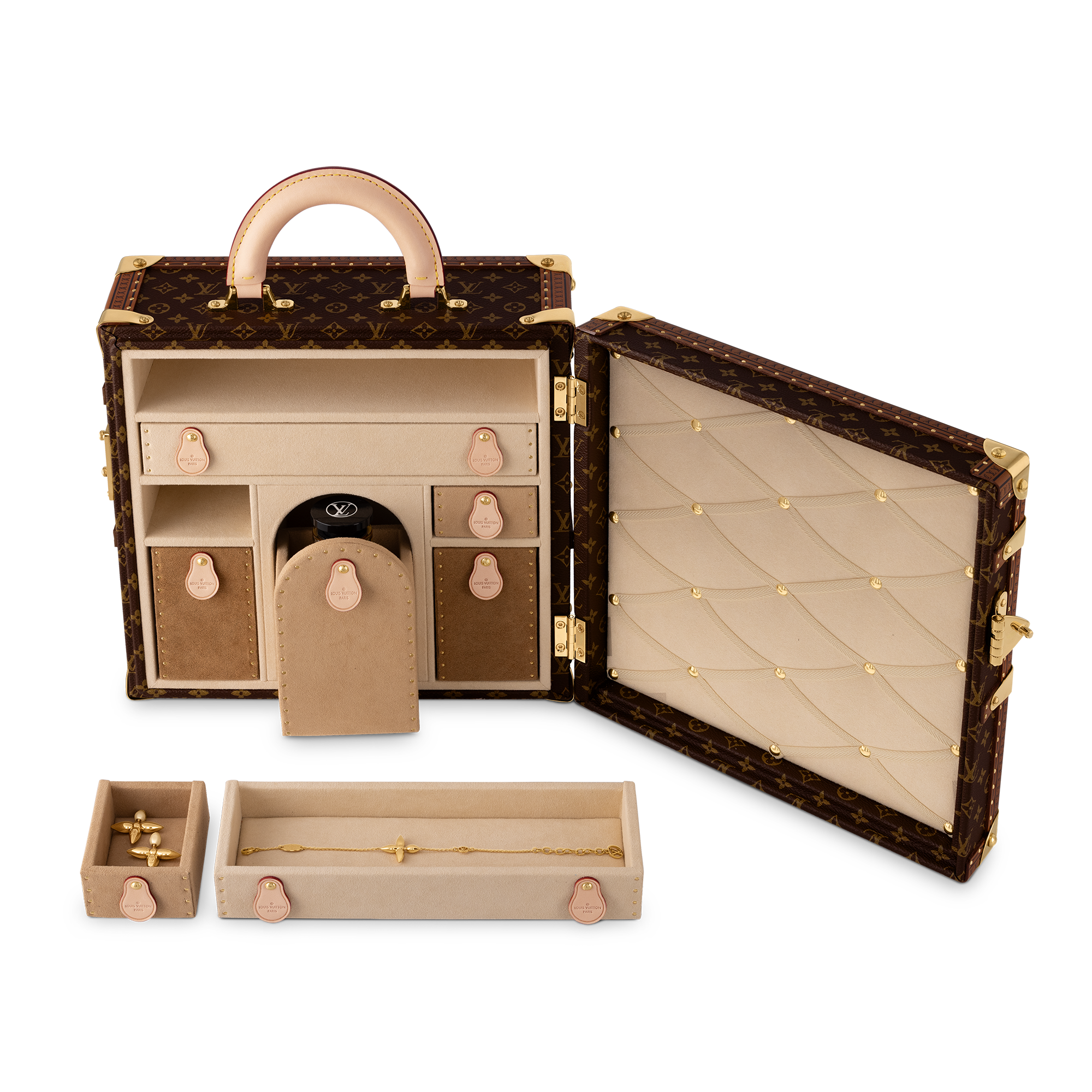 Triumphal Arch Monogram in Les Extraordinaires