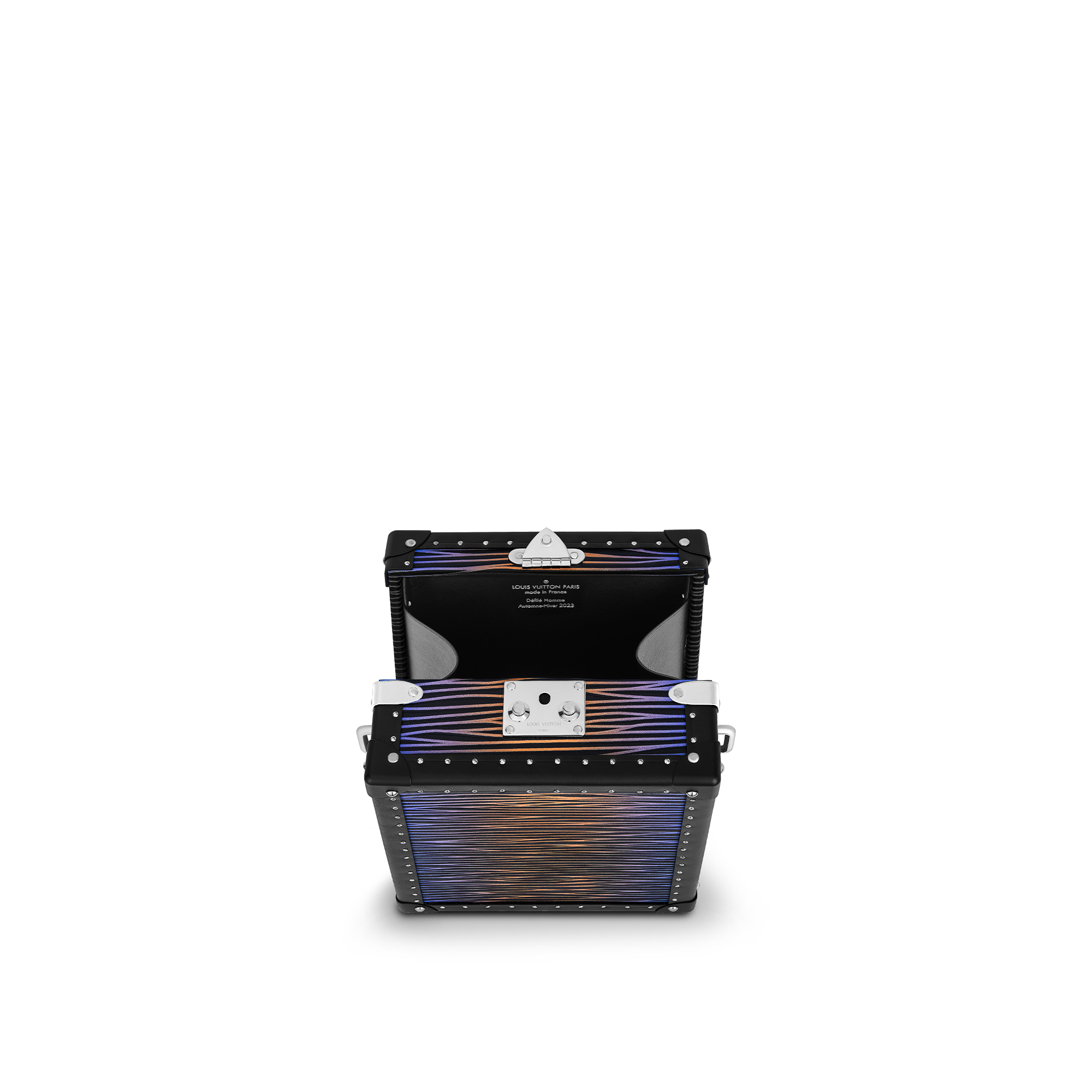 Vertical Clutch Box  A05 in Les Extraordinaires