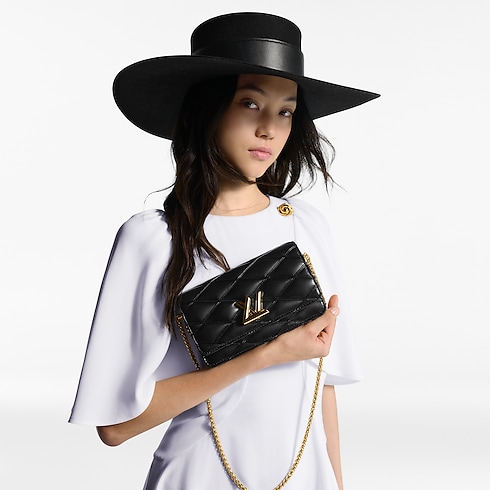 Wallet On Chain GO-14 Malletage in Women's Wallets and Small Leather Goods Wallets on Chain and Micro Bags collections by Louis Vuitton (Product zoom)