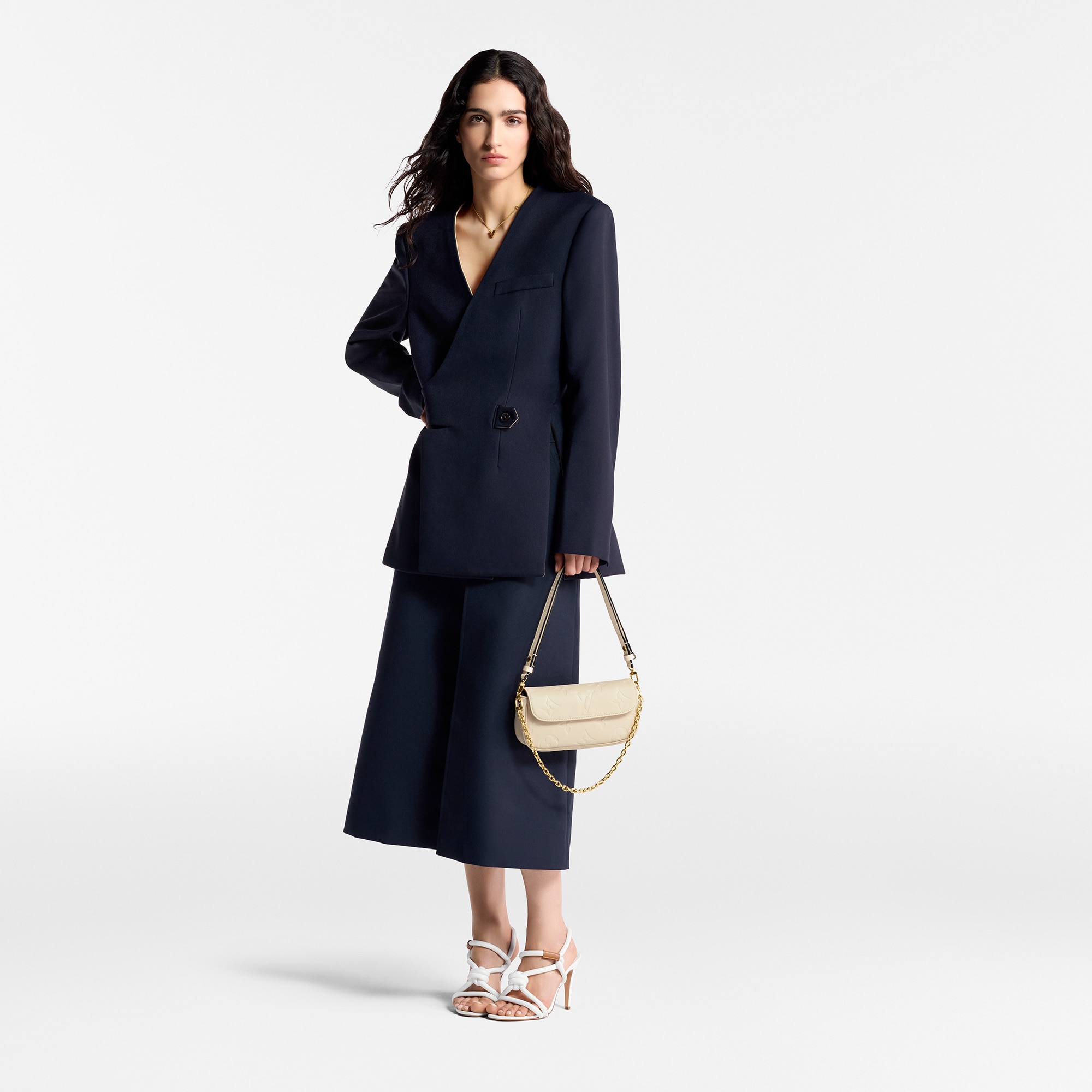 Wallet on Chain Ivy Monogram Empreinte Leather in Women