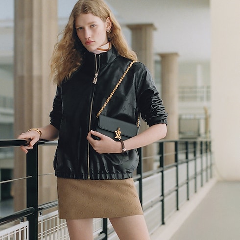 Wallet On Chain LV Bloom in Women's Wallets and Small Leather Goods Newness collections by Louis Vuitton (Product zoom)