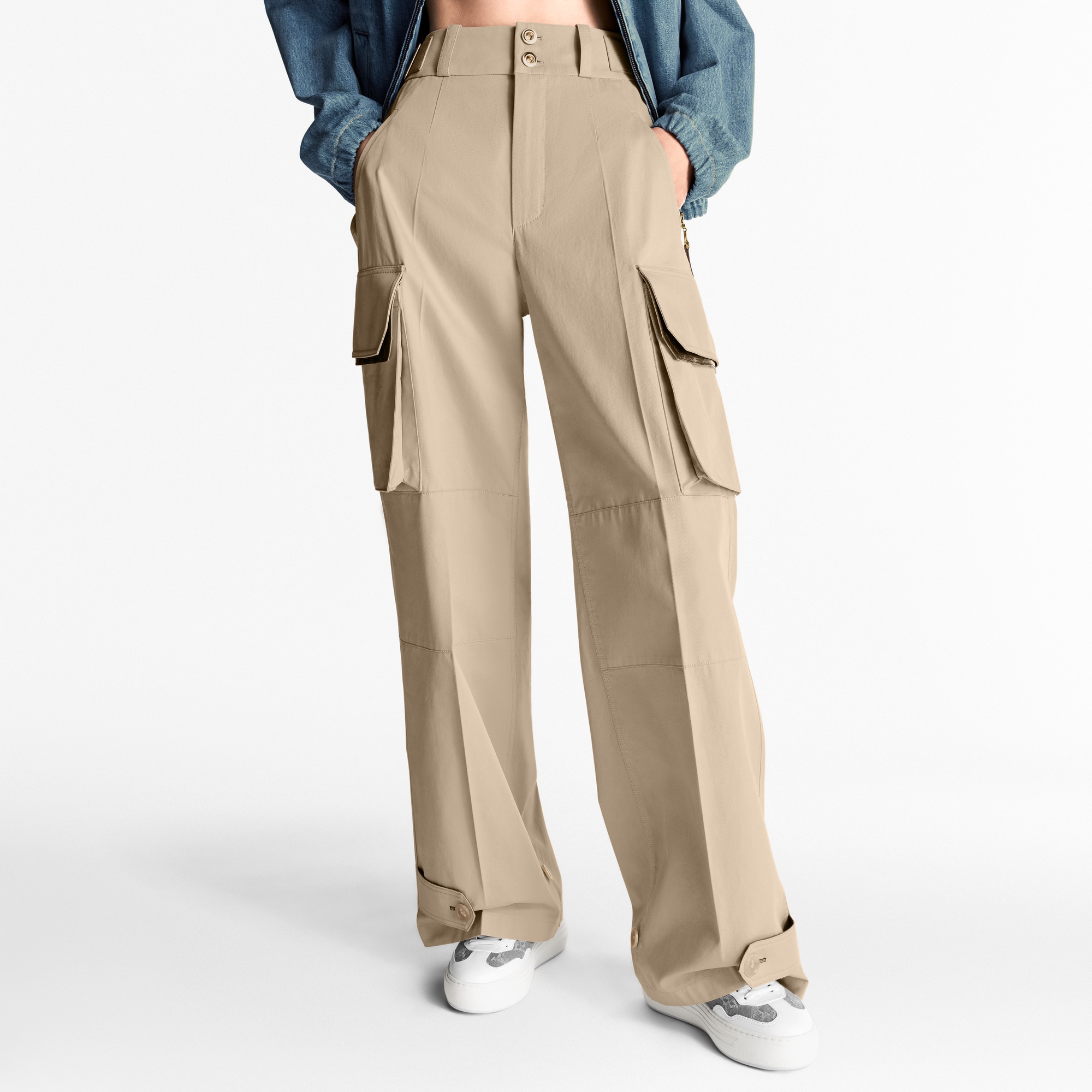 Wide-Leg Cargo Pants   in Women